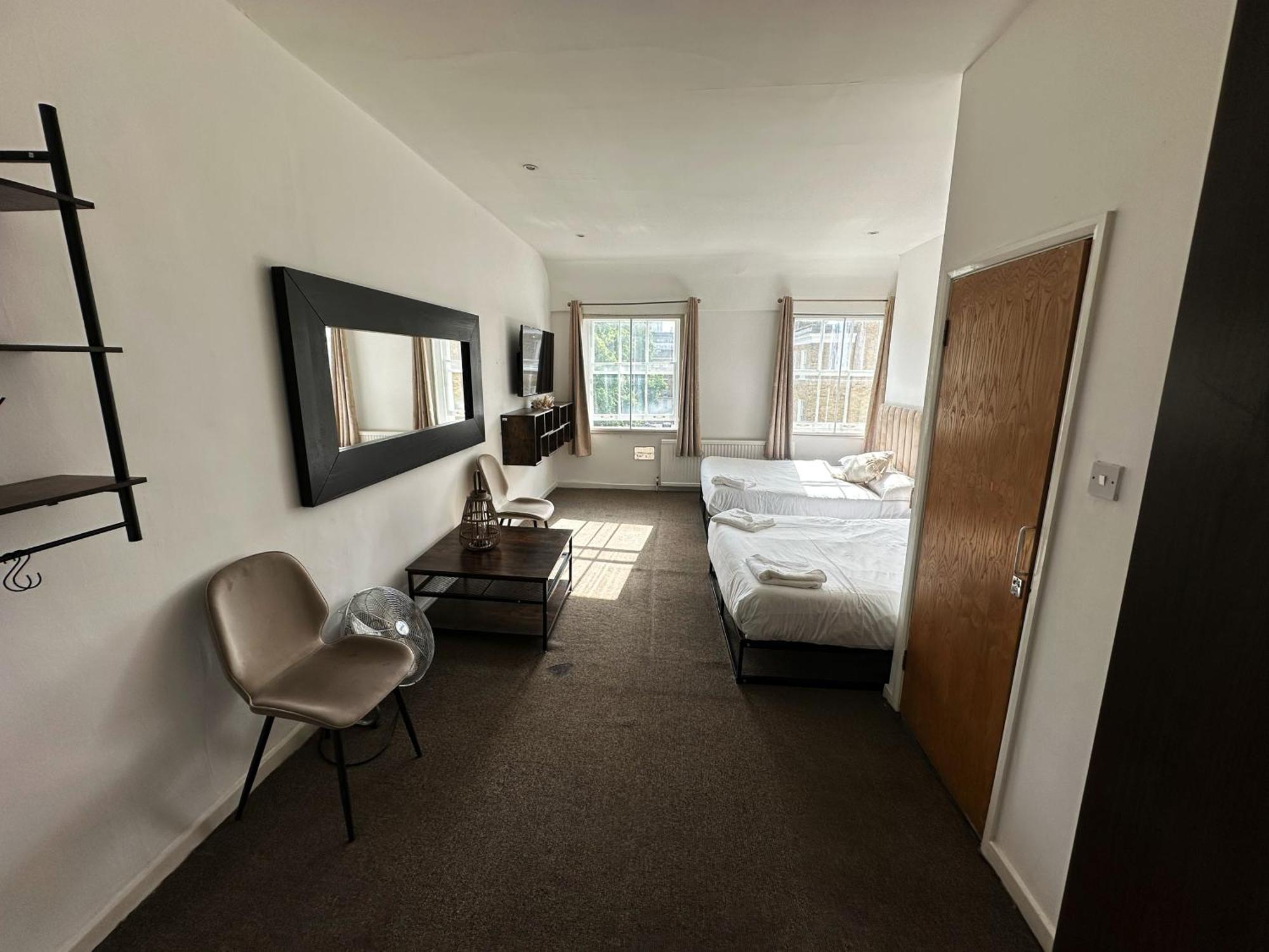 Somerset Baker Street Hotel 2*